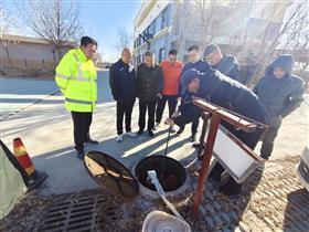 标题:中电建冀交高投非凡体育（中国）官方网站到津石高速开展安全生产督导检查<br/>说明:<br/>日期:2025/1/9 10:03:32